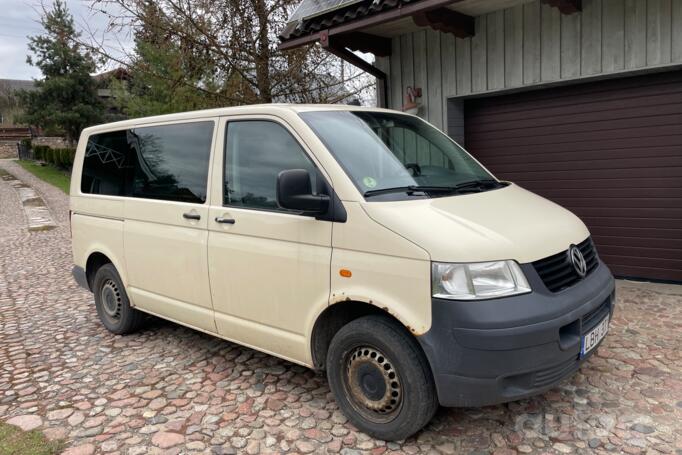 Volkswagen Transporter T5 Minivan 4-doors