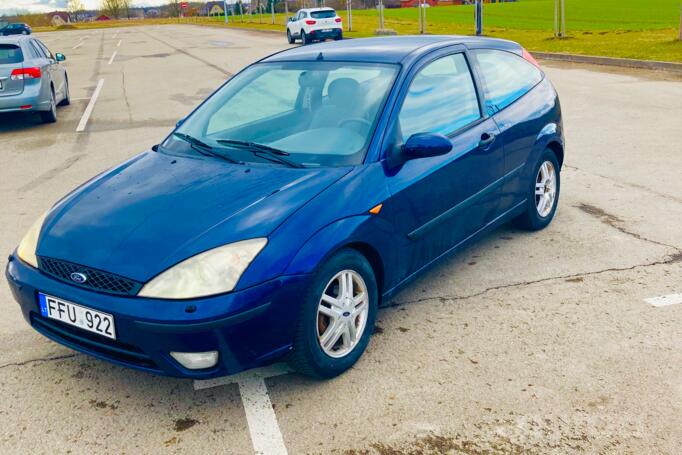 Ford Focus 1 generation Hatchback 3-doors