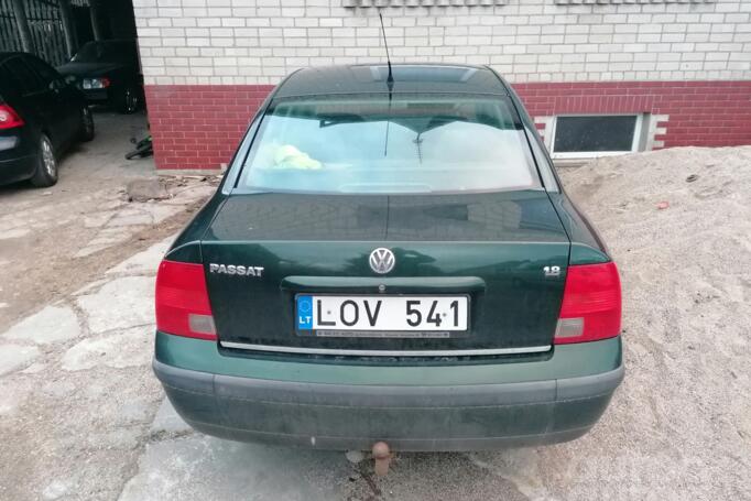 Volkswagen Passat B5 Sedan 4-doors