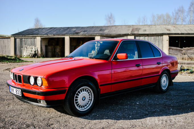 BMW 5 Series E34 Sedan