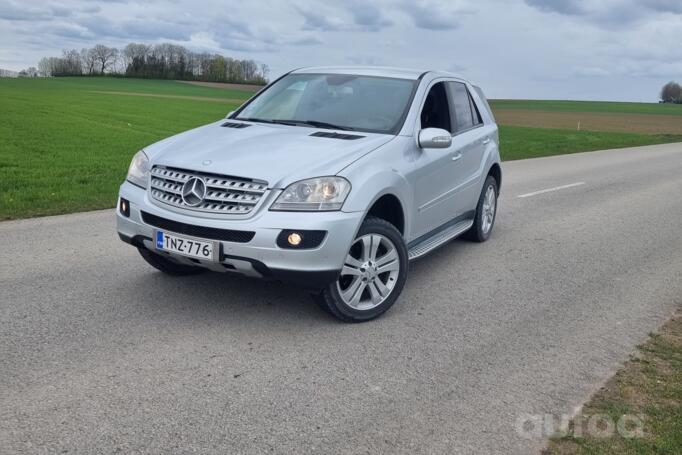 Mercedes-Benz M-Class W164 Crossover 5-doors
