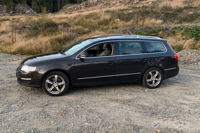 Volkswagen Passat B6 wagon 5-doors
