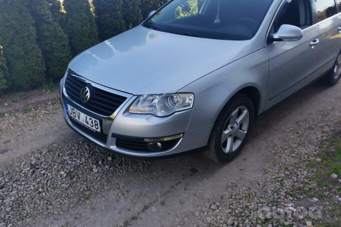 Volkswagen Passat B6 wagon 5-doors