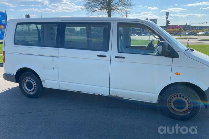 Volkswagen Transporter T5 Minivan 4-doors