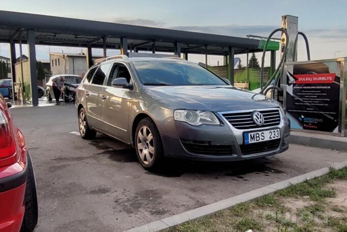 Volkswagen Passat B6 wagon 5-doors