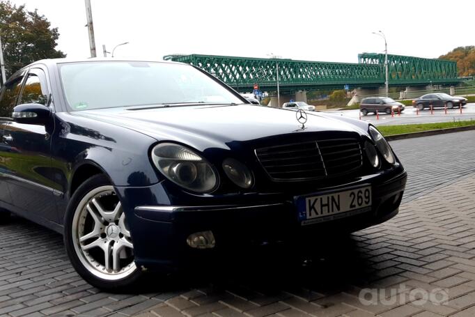 Mercedes-Benz E-Class W211 Sedan