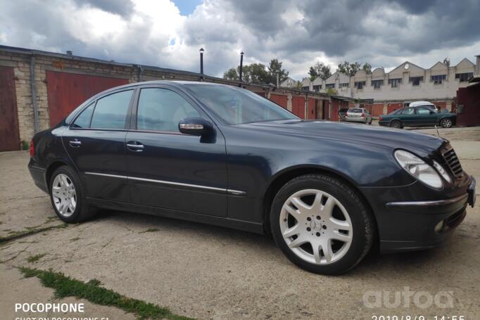 Mercedes-Benz E-Class W211 Sedan
