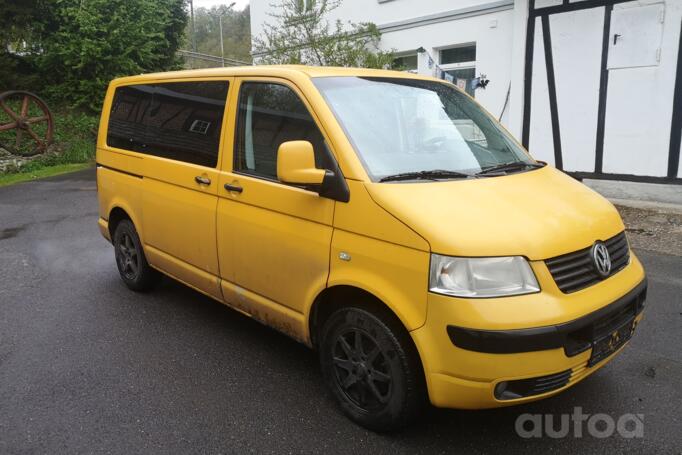 Volkswagen Transporter T5 Minivan 4-doors