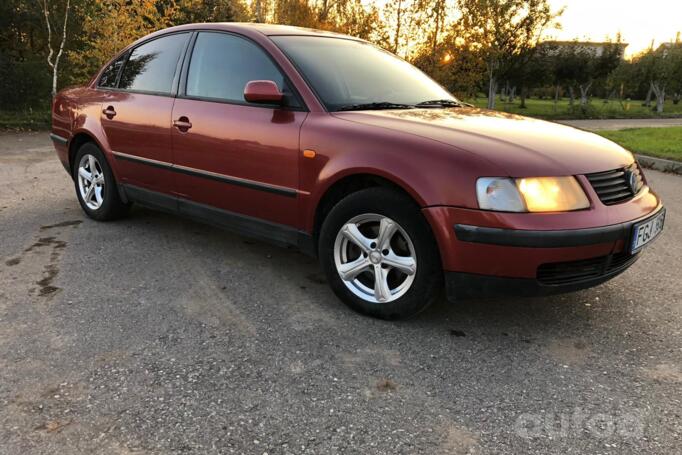 Volkswagen Passat B5 Sedan 4-doors