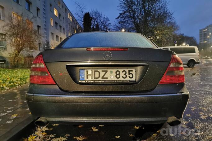 Mercedes-Benz E-Class W211 Sedan