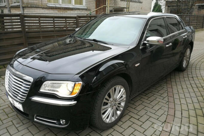 Chrysler 300C 2 generation Sedan 4-doors