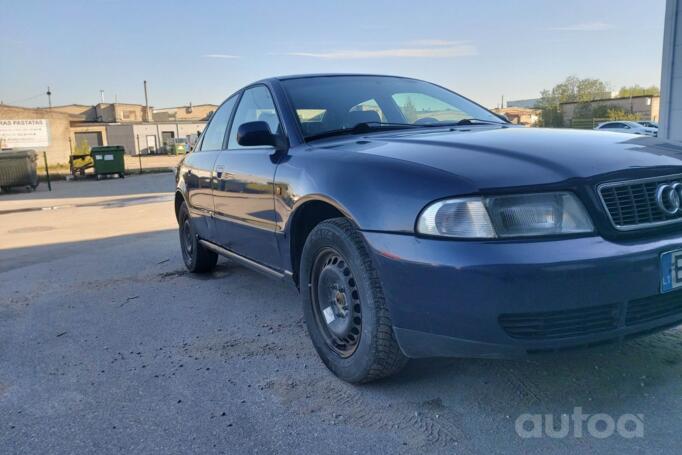 Audi A4 B5 [restyling] Sedan