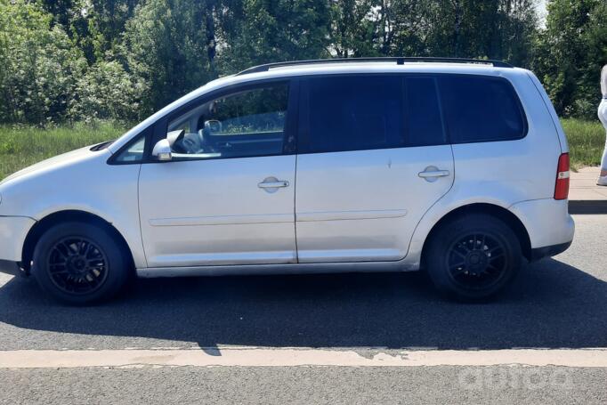 Volkswagen Touran 1 generation Minivan