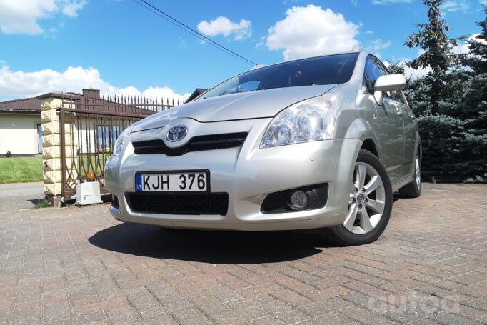 Toyota Corolla Verso 1 generation [restyling] -2 generation