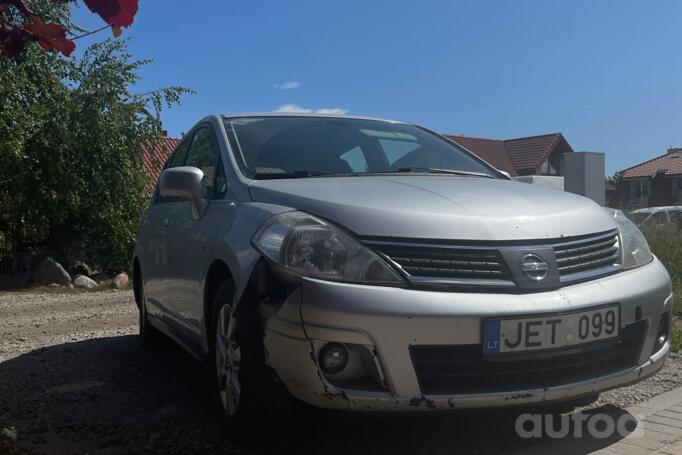 Nissan Tiida C11 [restyling] Hatchback