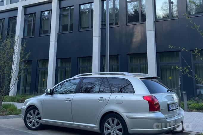 Toyota Avensis 2 generation wagon
