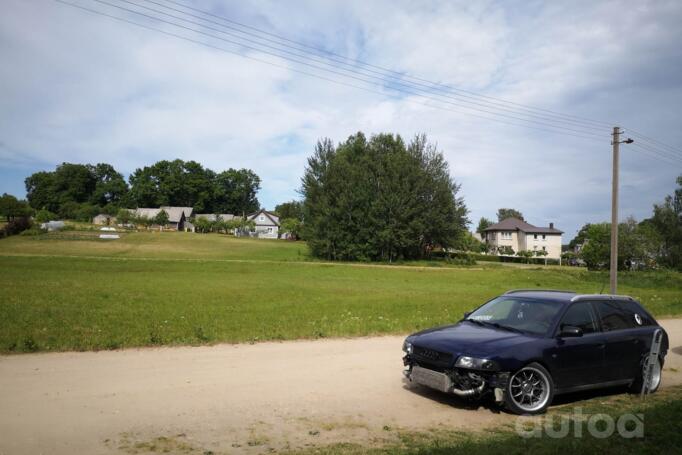 Audi A4 B5 [restyling] Avant wagon 5-doors