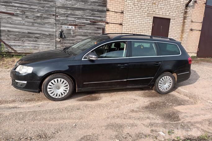Volkswagen Passat B6 wagon 5-doors