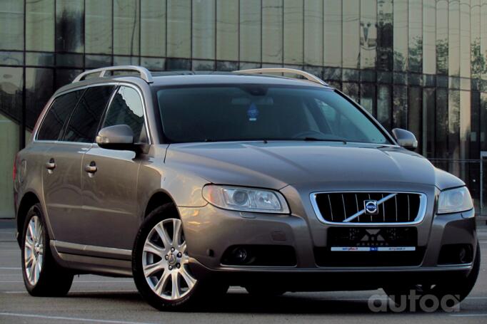 Volvo V70 3 generation wagon