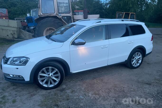 Volkswagen Passat B7 Passat Alltrack (B7)