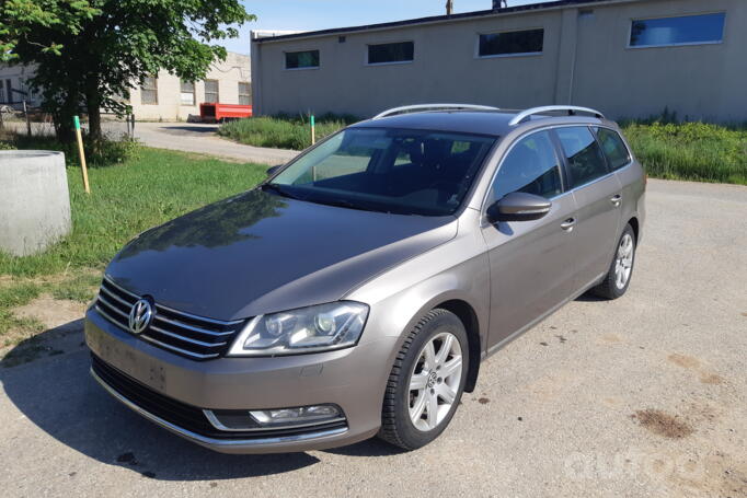 Volkswagen Passat B7 Variant wagon 5-doors
