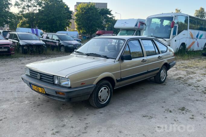 Volkswagen Passat B2 Hatchback 5-doors