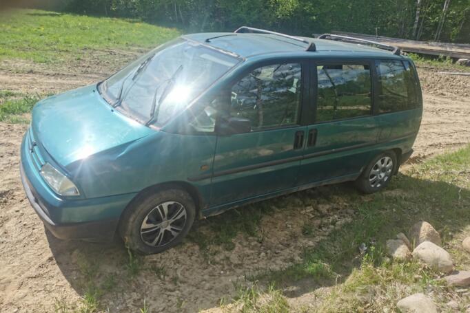 Peugeot 806 221 Minivan