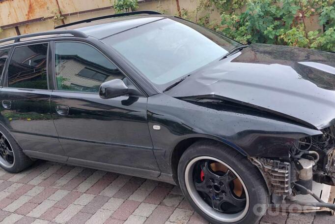 Audi A4 B5 Avant wagon 5-doors