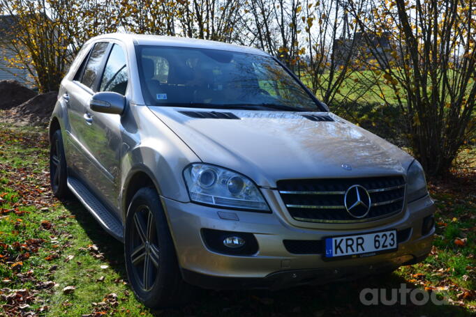 Mercedes-Benz M-Class W164 Crossover 5-doors