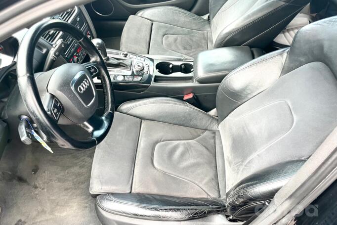 Audi A4 B8/8K Sedan 4-doors