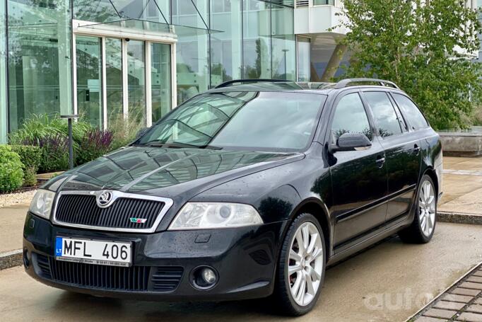 Skoda Octavia 2 generation Combi RS wagon 5-doors