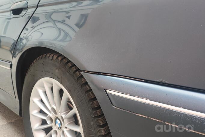 BMW 5 Series E39 Touring wagon