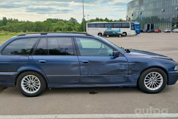 BMW 5 Series E39 Touring wagon
