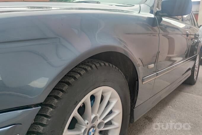 BMW 5 Series E39 Touring wagon