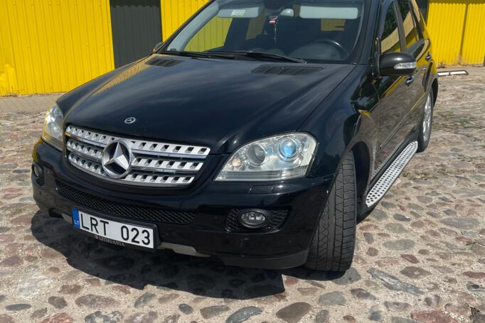 Mercedes-Benz M-Class W164 Crossover 5-doors