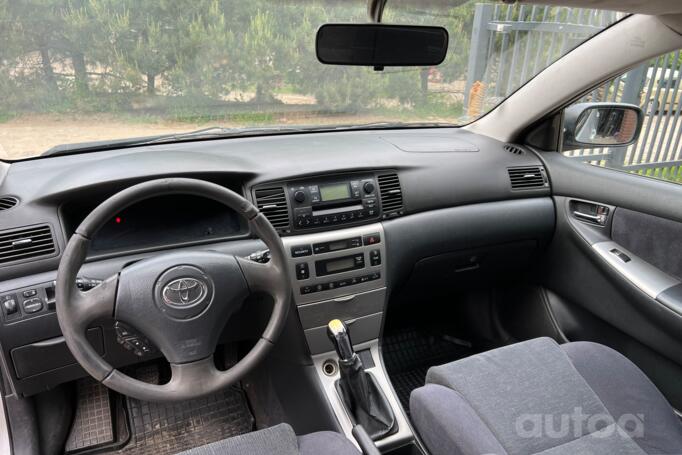 Toyota Corolla E130 [restyling] Hatchback 5-doors