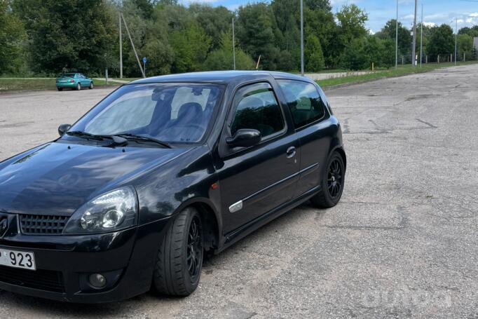 Renault Clio 2 generation [restyling] Hatchback 3-doors