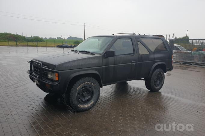 Nissan Pathfinder WD21 SUV 3-doors