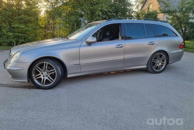 Mercedes-Benz E-Class W211/S211 wagon 5-doors