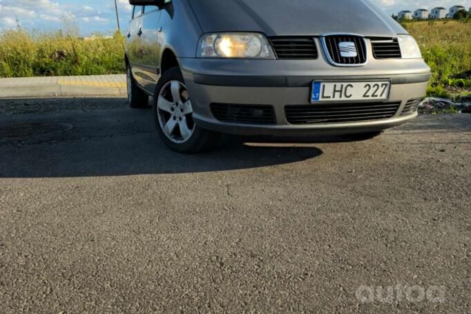 SEAT Alhambra 1 generation [restyling] Minivan