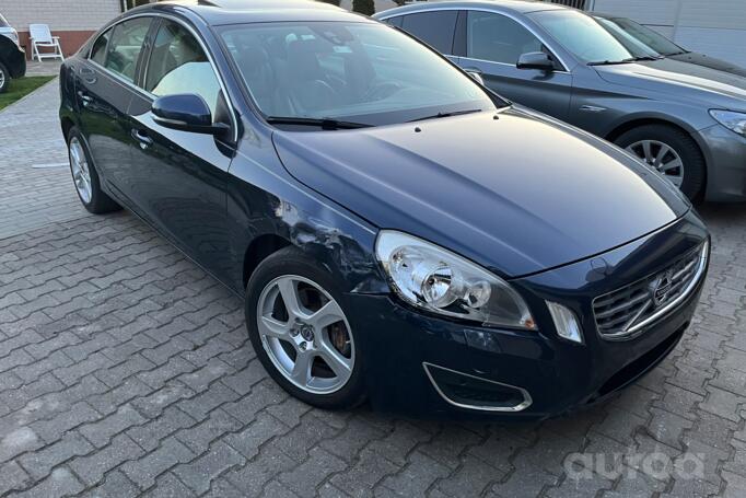 Volvo S60 2 generation Sedan