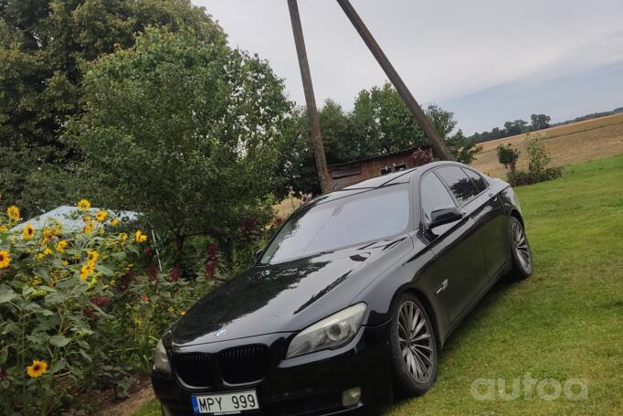 BMW 7 Series F01/F02 Sedan