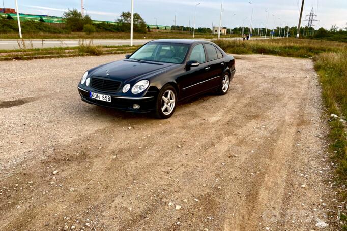 Mercedes-Benz E-Class W211 Sedan