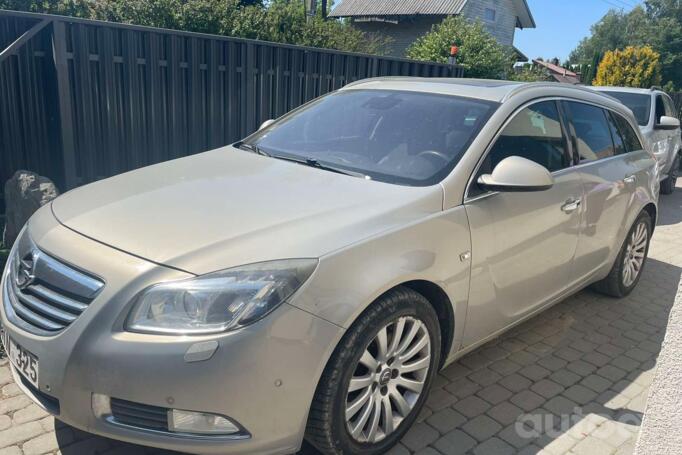 Opel Insignia A Sports Tourer wagon 5-doors