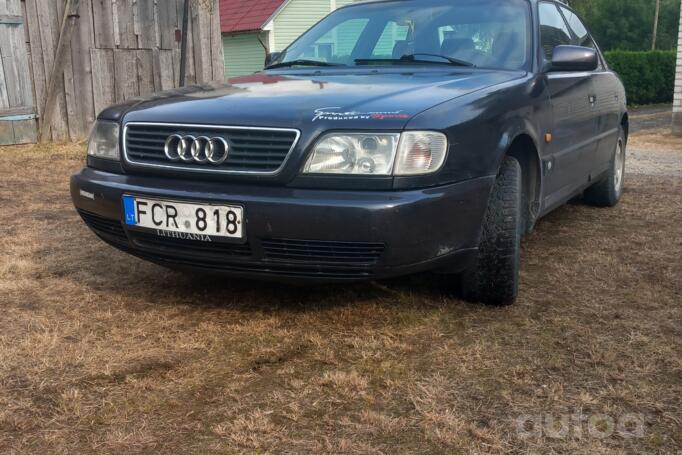 Audi A6 A4/C4 Sedan