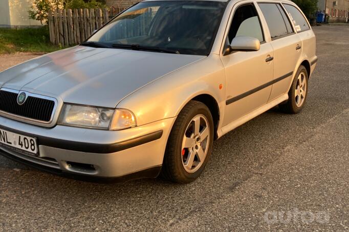 Skoda Octavia 1 generation Combi wagon 5-doors