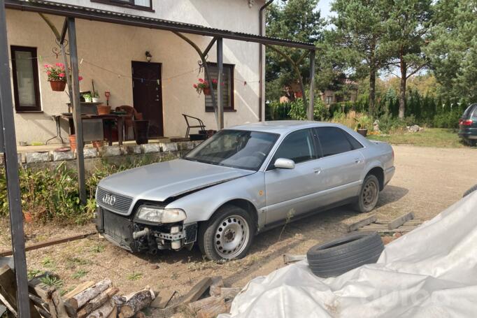 Audi A8 D2/4D Sedan 4-doors