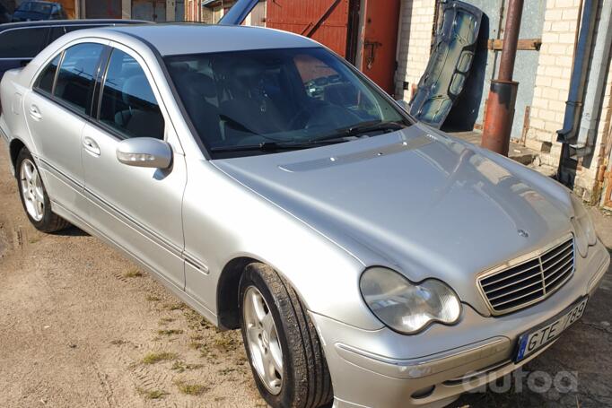 Mercedes-Benz C-Class W203/S203/CL203 Sedan 4-doors
