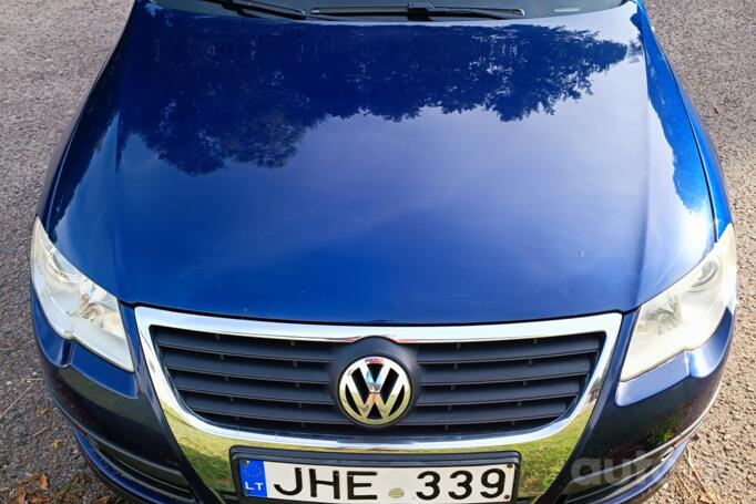 Volkswagen Passat B6 wagon 5-doors