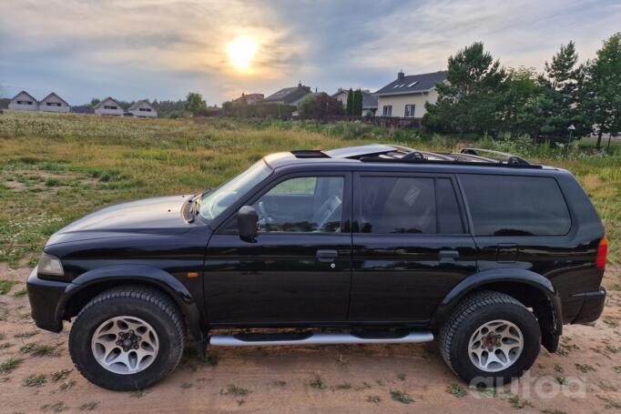 Mitsubishi Pajero Sport 1 generation SUV